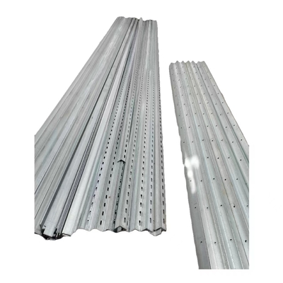 Q195-Q420 Seria 25*25*4mm-200*200*10mm Stal równoboczna pod kątem ciepłym z otworem