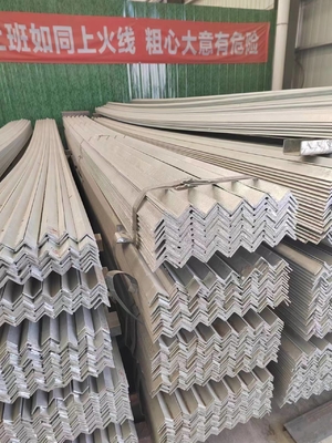 Czarny stalowy kąt ASTM A36 A53 Q235 Q345 Węgiel równy kształtowi L