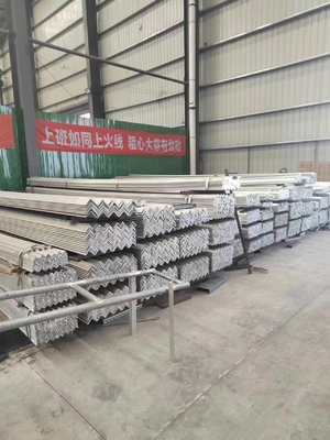 40x40x4 L w kształcie węglowego kąta żelaza metalu równomiernego kąta stalowego z materiałem niestopowym