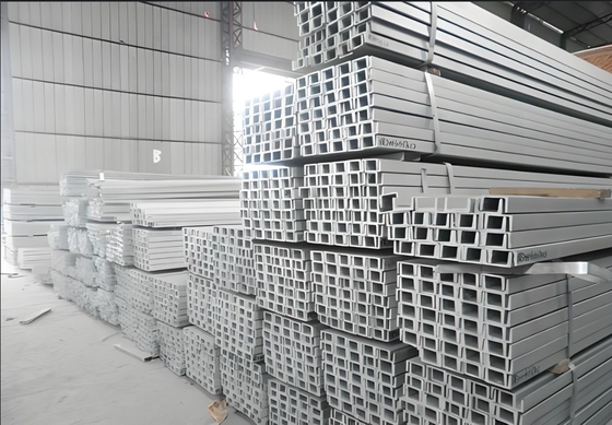 Budowa kanału U z obrzeżami Aluminiowy kanał U/Stałowy kanał C z usługą przebijania