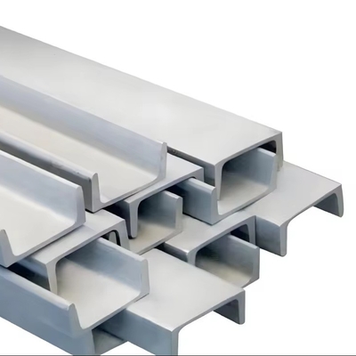 JIS Standard SS400 75x40x4x7mm Stal kanałowa U dla metalowego materiału budowlanego 1-12m Długość