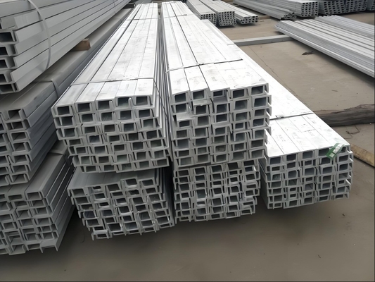 JIS Standard SS400 75x40x4x7mm Stal kanałowa U dla metalowego materiału budowlanego 1-12m Długość