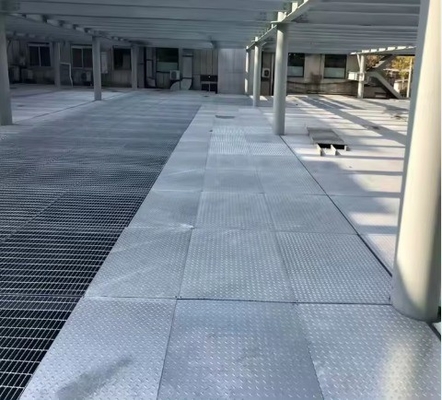 Przemysł kotłowniczy Ciężkoodporne stalowe kratki do kanalizacji parkingu i pokrycia chodnika
