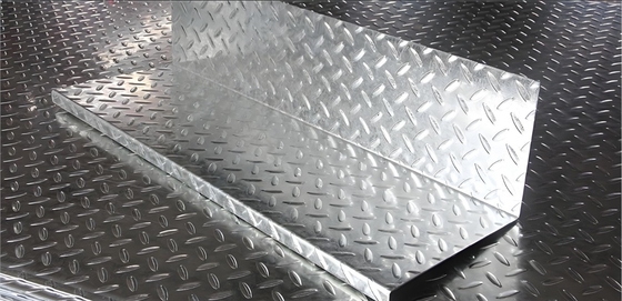 Zastosowalna 1,5*1250mm Warstwa cynkowa 40g/m2 Płytka stalowa ocynkowana do materiałów budowlanych